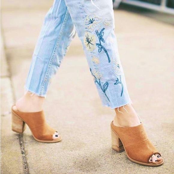 Call It Spring suede peep toe mules stack heeled women’s Size 7.5 Galerassi - Picture 2 of 11